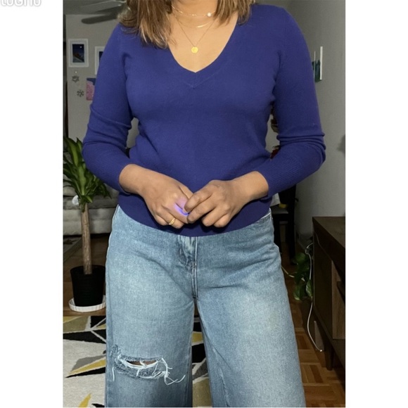 Banana Republic 100% cashmere sweater - Picture 4 of 8